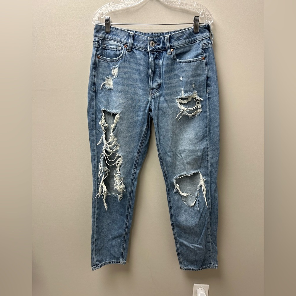 American‎ Eagle Ripped TomGirl Jeans